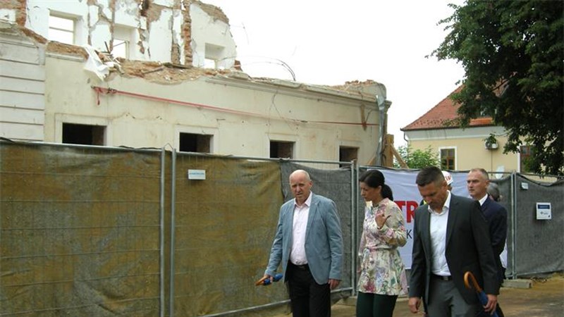 Bačić u Petrinji: Za projekte utrošeno 70 posto više sredstava od dodijeljenih